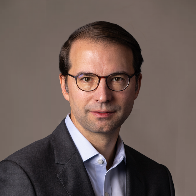 Headshot of Victor Bulto